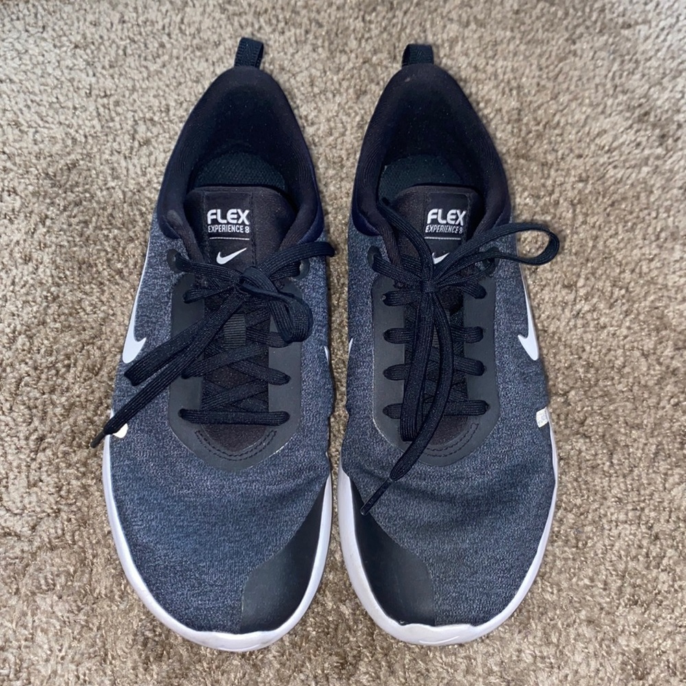 Nike Flex Experience Run 8